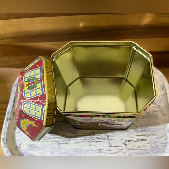 1997 Collectible M&M Holiday Tins - Picture 7 of 7